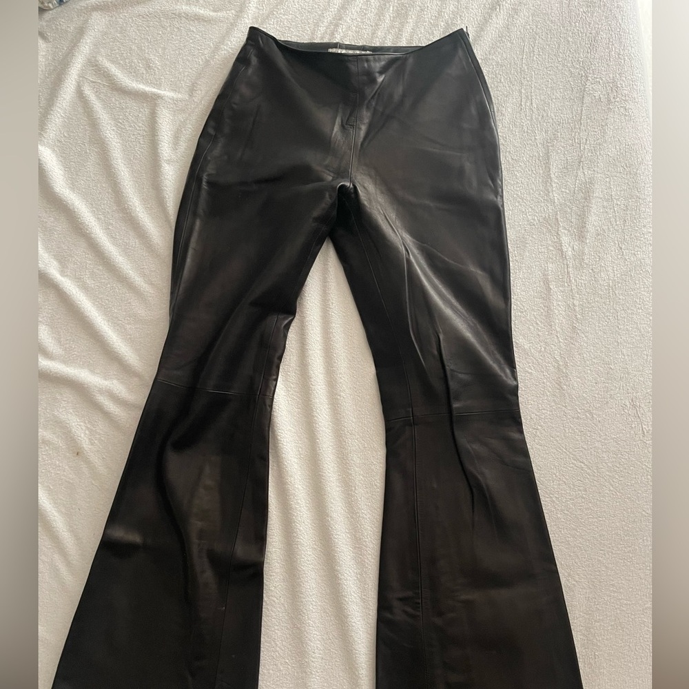 Leather - Picture 5 of 5